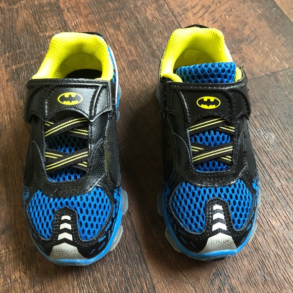 stride rite batman shoes